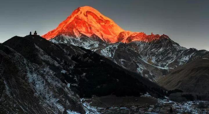 Eastern Georgia Kazbegi Exterior photo